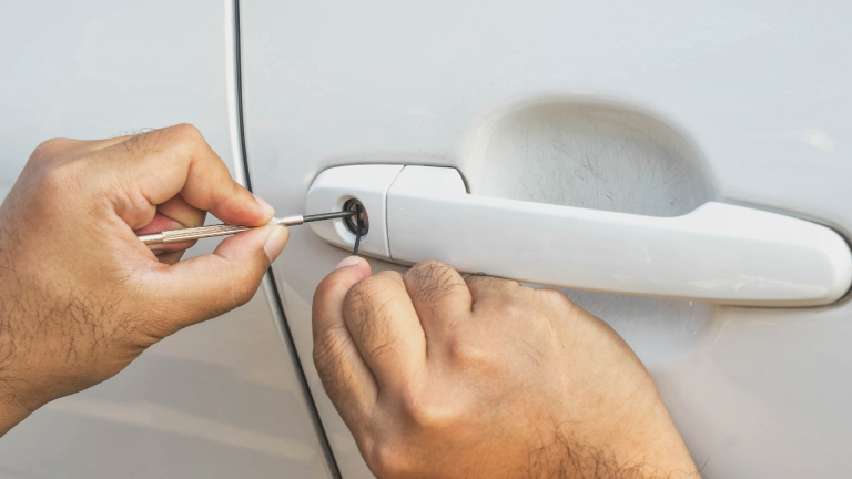 Restoring Access: Car Key Replacement in Mountain View, CA